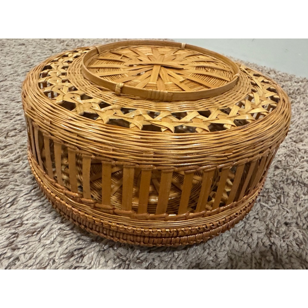 Vintage Woven‎ Lidded Basket – Boho Storage Décor - Picture 4 of 8
